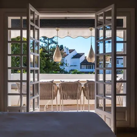 3 Bedroom Retreat Puente Appartement