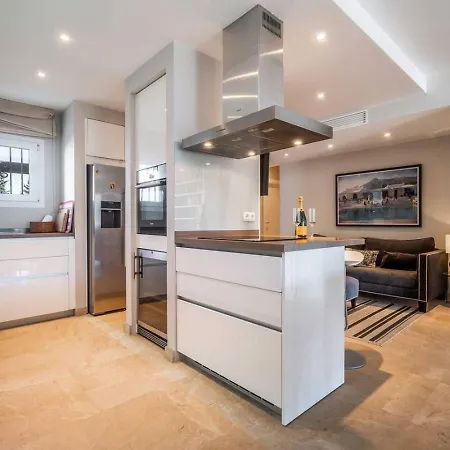 3 Bedroom Retreat Puente Appartement *