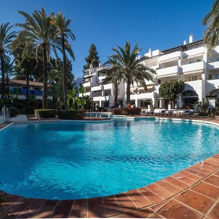 3 Bedroom Retreat Puente Appartement Marbellac