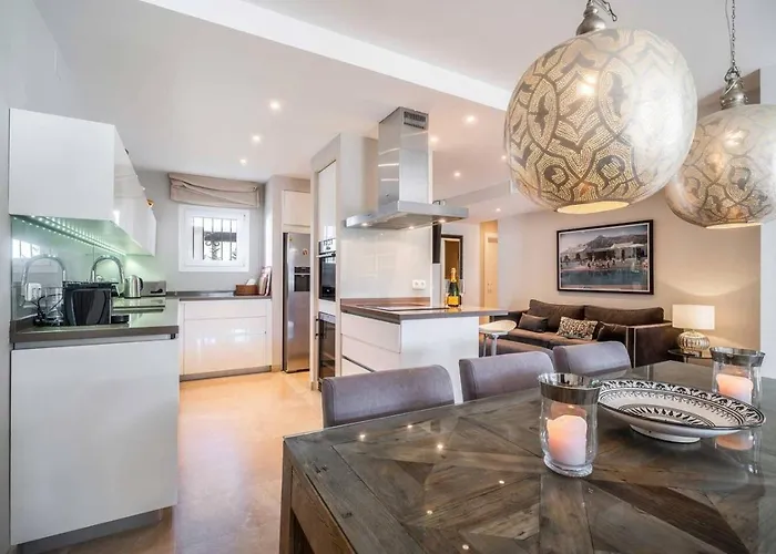 3 Bedroom Retreat Puente Apartment